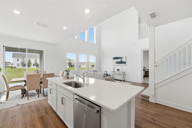5860 SIERRA CROWN STREET, Mount Dora, FL 32757