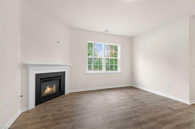 3010 Middle Creek Lane, Greensboro, NC 27405