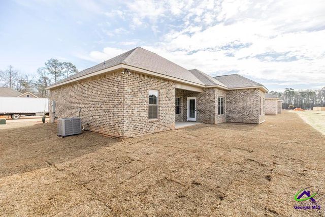 521 Bristleleaf Path, Kathleen, GA 31047