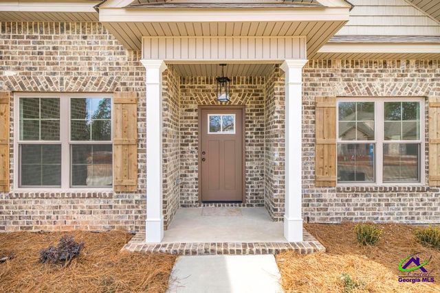 521 Bristleleaf Path, Kathleen, GA 31047