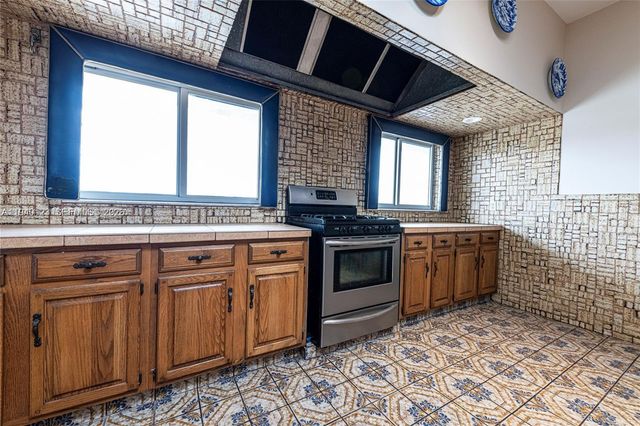 236 N Federal Hwy 201, Dania Beach, FL 33004