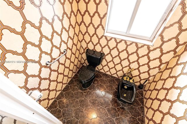 236 N Federal Hwy 201, Dania Beach, FL 33004