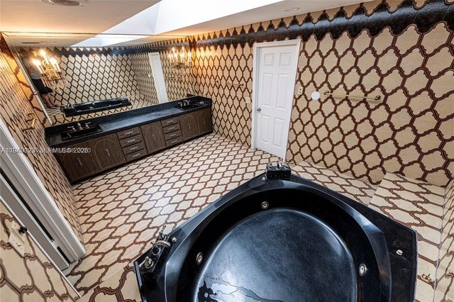 236 N Federal Hwy 201, Dania Beach, FL 33004