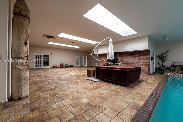 236 N Federal Hwy 201, Dania Beach, FL 33004