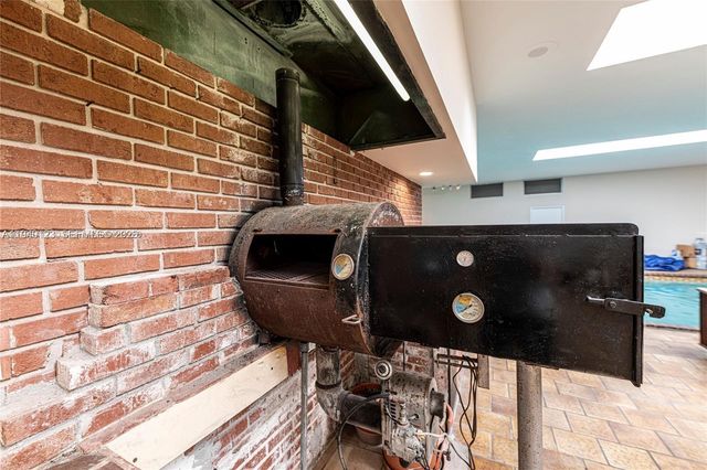 236 N Federal Hwy 201, Dania Beach, FL 33004