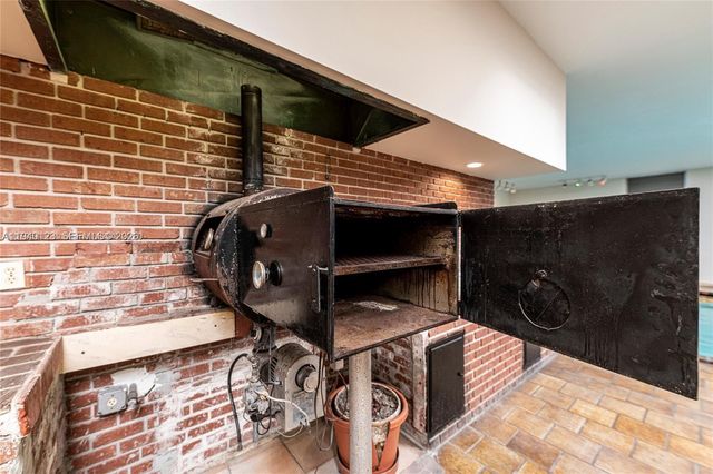 236 N Federal Hwy 201, Dania Beach, FL 33004