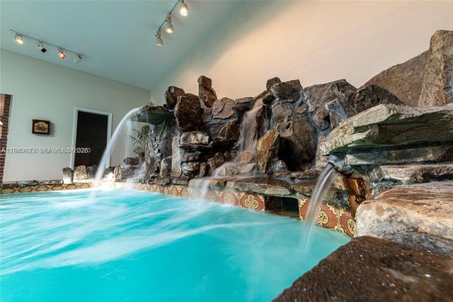 236 N Federal Hwy 201, Dania Beach, FL 33004