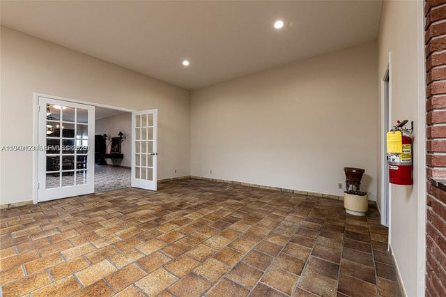 236 N Federal Hwy 201, Dania Beach, FL 33004