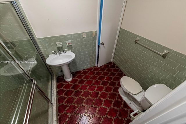 236 N Federal Hwy 201, Dania Beach, FL 33004