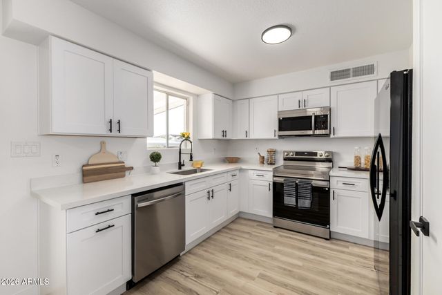 9123 E GARY Lane, Mesa, AZ 85207