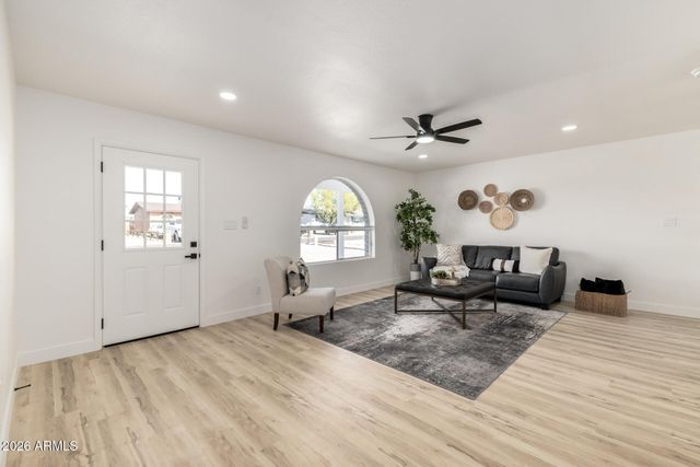 9123 E GARY Lane, Mesa, AZ 85207