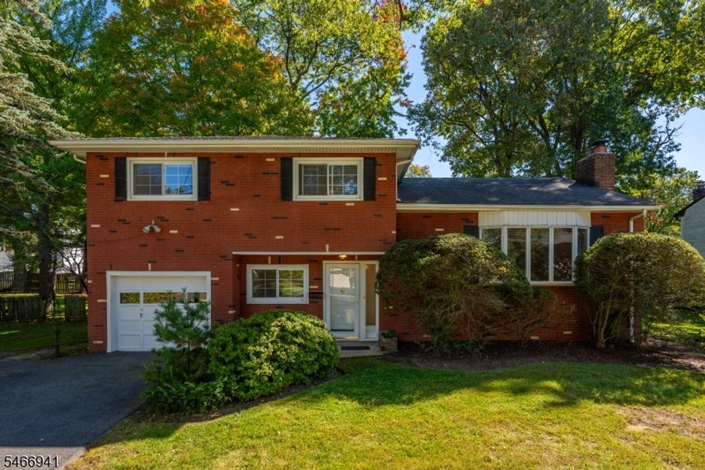 45 Crestmont Rd, West Orange Twp., NJ 07052 — exterior
