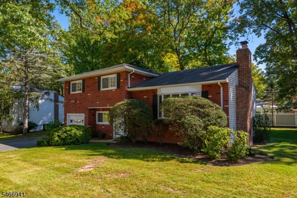 45 Crestmont Rd, West Orange Twp., NJ 07052 — photo 4