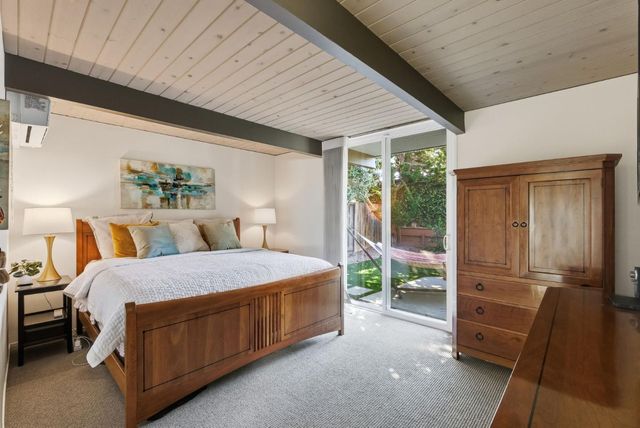 943 Trophy Drive, Mountain View, CA 94040