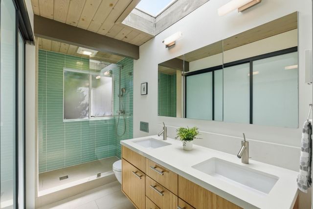 943 Trophy Drive, Mountain View, CA 94040