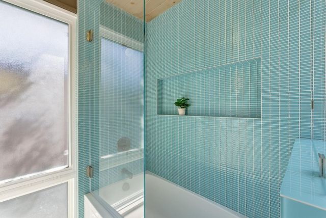 943 Trophy Drive, Mountain View, CA 94040