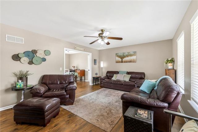 1314 Susan Street, Kearney, MO 64060