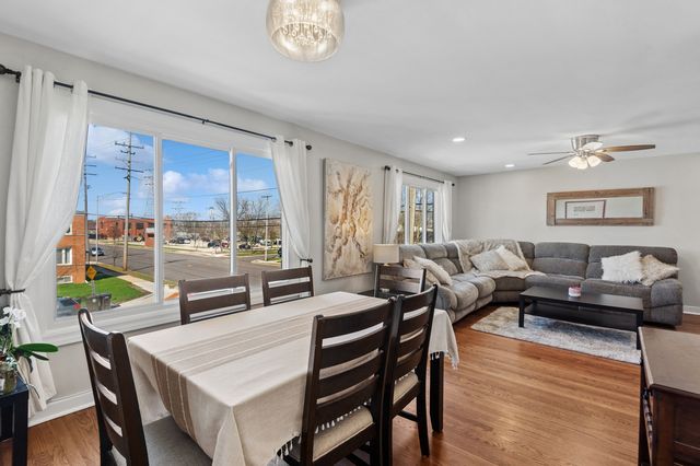 5021 Church Street 2, Skokie, IL 60077