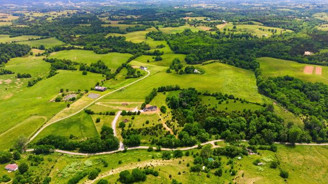 762 Perkins Lane, Lancaster, KY 40444