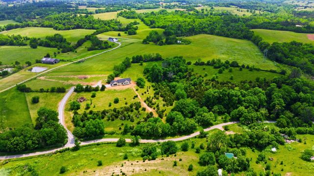 762 Perkins Lane, Lancaster, KY 40444