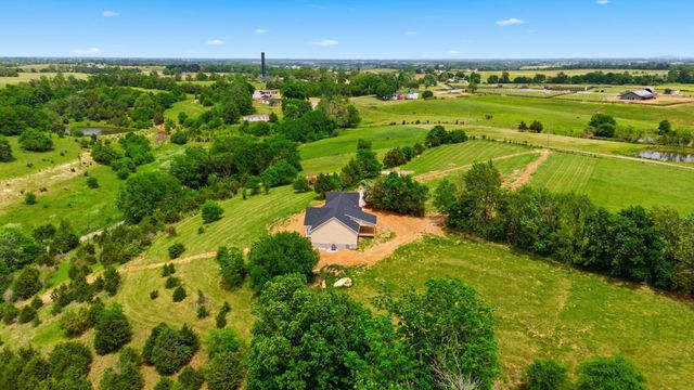 762 Perkins Lane, Lancaster, KY 40444