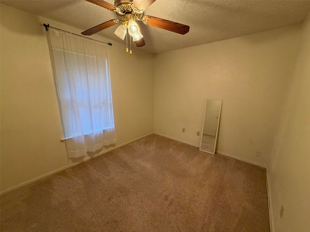 511 N Brazos Street D, Granbury, TX 76048