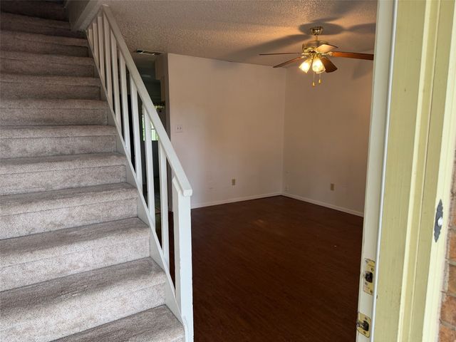 511 N Brazos Street D, Granbury, TX 76048