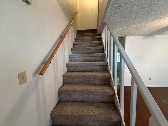 511 N Brazos Street D, Granbury, TX 76048