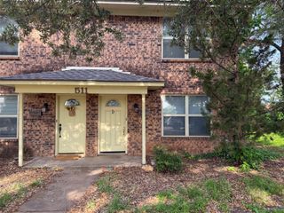511 N Brazos Street D, Granbury, TX 76048