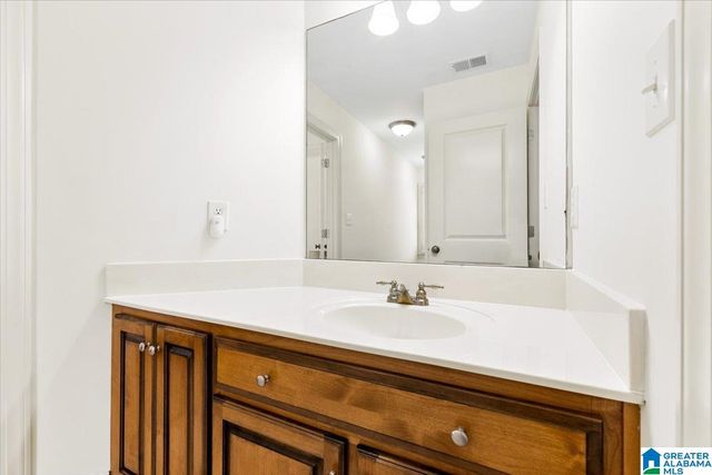 707 SAINT ANDREWS PARKWAY, Oneonta, AL 35121