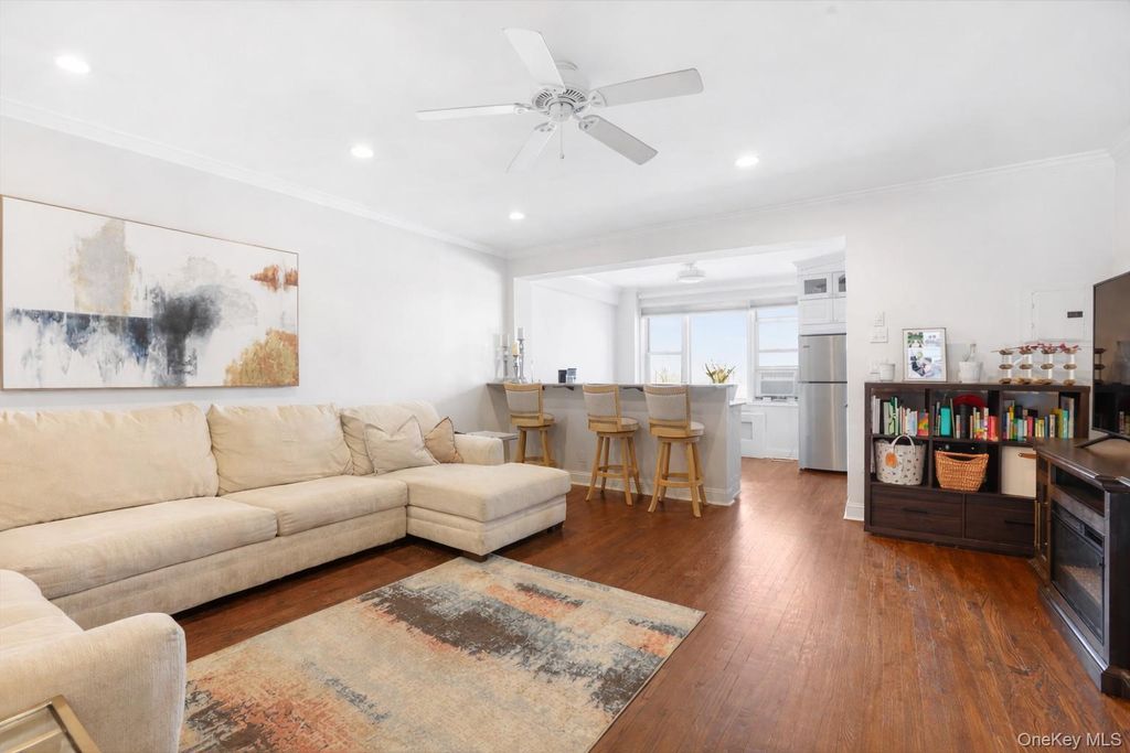 1255 North Avenue Building B Building B, 6N, New Rochelle, NY 10804