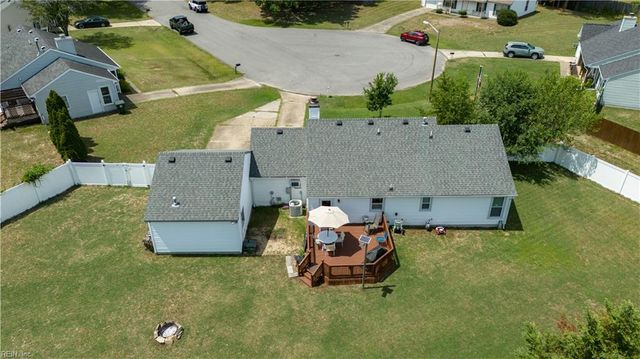 879 Maple CT, Smithfield, VA 23430