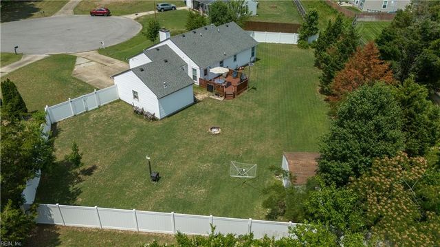 879 Maple CT, Smithfield, VA 23430