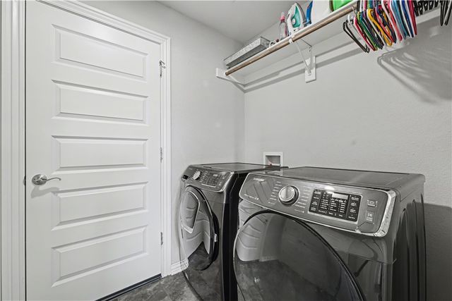 3005 S 20th Street, Rogers, AR 72758