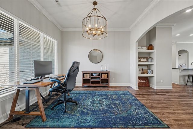 3005 S 20th Street, Rogers, AR 72758