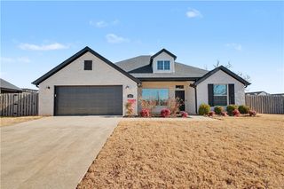 3005 S 20th Street, Rogers, AR 72758