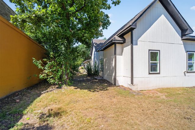 314 N Anglin Street, Cleburne, TX 76031
