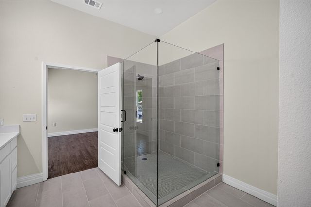 314 N Anglin Street, Cleburne, TX 76031