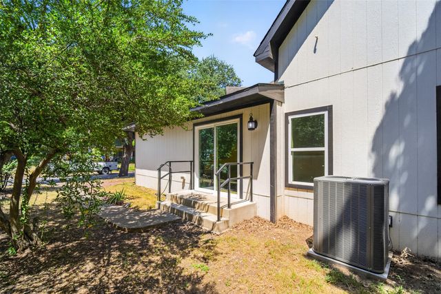 314 N Anglin Street, Cleburne, TX 76031