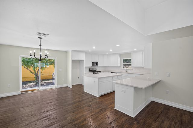 314 N Anglin Street, Cleburne, TX 76031
