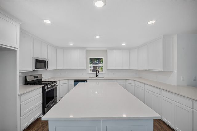 314 N Anglin Street, Cleburne, TX 76031