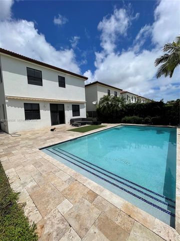 10086 NW 89th Terrace, Doral, FL 33178