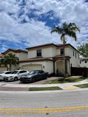 10086 NW 89th Terrace, Doral, FL 33178
