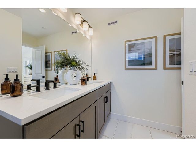8668 King St, Westminster, CO 80031