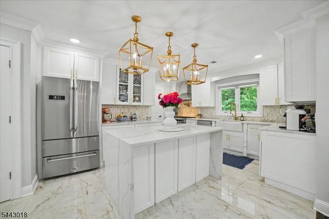 1459 Dunn Pkwy, Mountainside Boro, NJ 07092