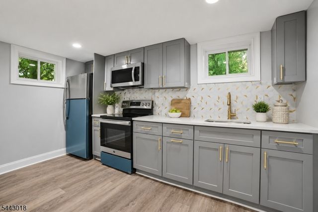 1459 Dunn Pkwy, Mountainside Boro, NJ 07092