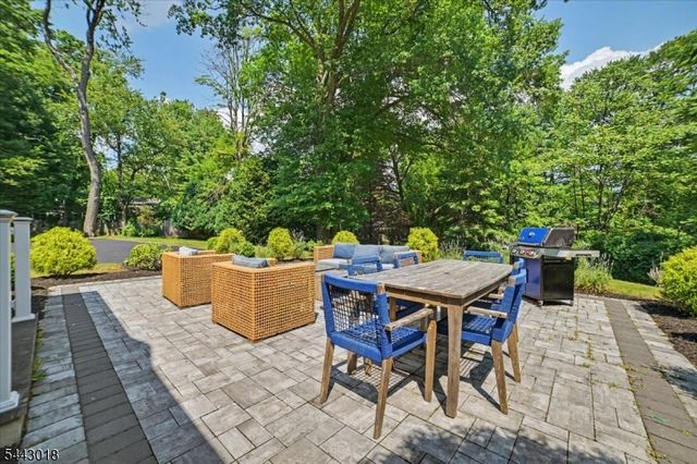 1459 Dunn Pkwy, Mountainside Boro, NJ 07092