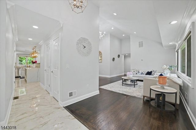 1459 Dunn Pkwy, Mountainside Boro, NJ 07092