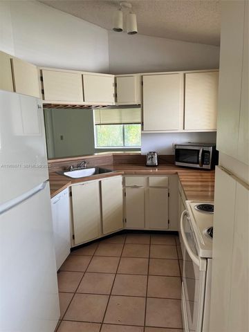 6500 Chasewood Dr G, Jupiter, FL 33458