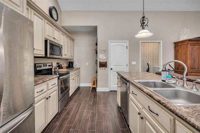 124 Tanglewood Drive, Brunswick, GA 31525